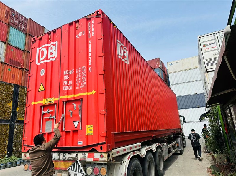 我国去年集装箱产量超过810万标准箱创新高